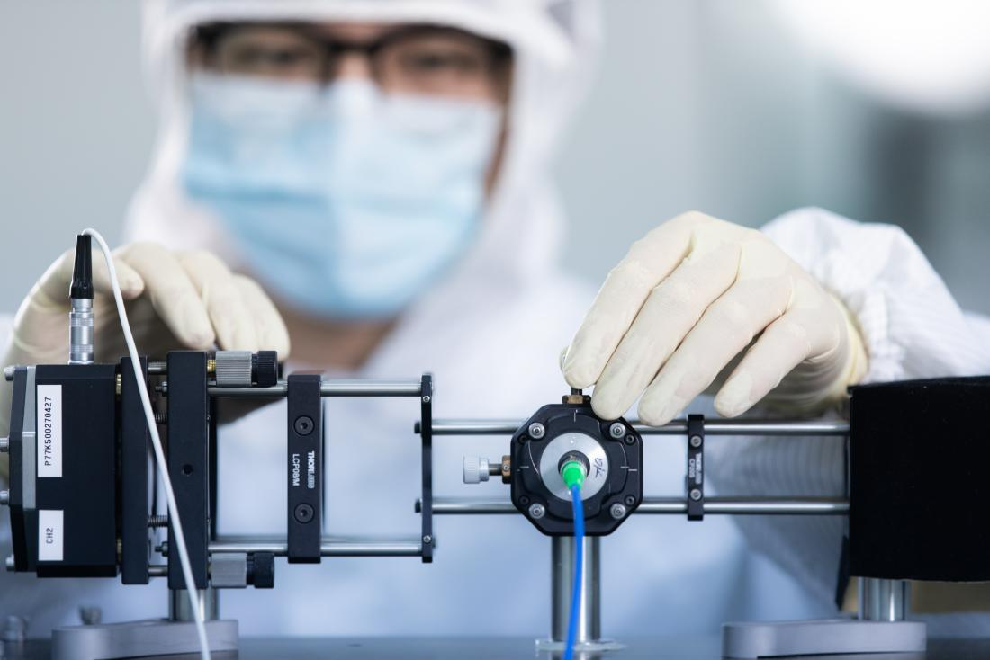 南京茂莱光学科技股份有限公司688502成功挂牌上市